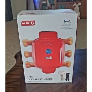 NIB DASH DOG TREAT MAKER
